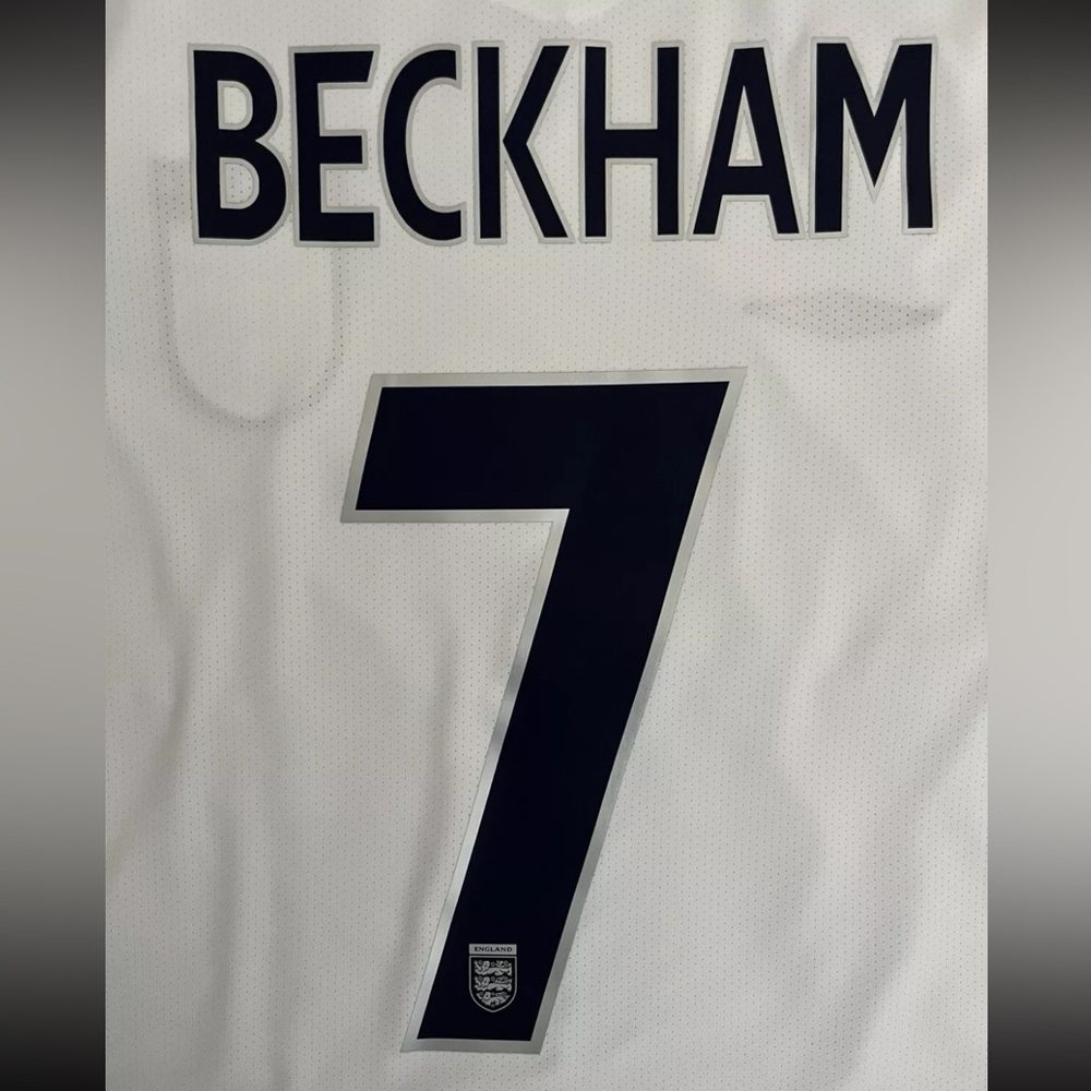 David Beckham #7 England Small Longsleeve Retro soccer Jersey 2006 World Cup - Picture 3 of 6